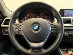 BMW 3 Serie Touring 320d High Executive thumbnail 22