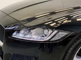 Jaguar XF 2.0t Prestige thumbnail 16