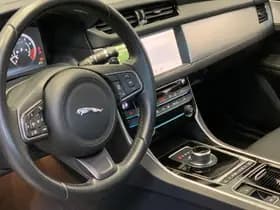 Jaguar XF 2.0t Prestige thumbnail 44
