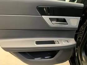 Jaguar XF 2.0t Prestige thumbnail 47
