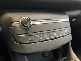 Peugeot 308 SW 1.2 PureTech 110PK Blue Lease Executive thumbnail 32