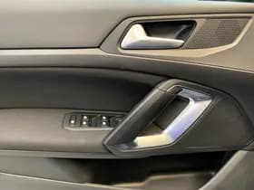 Peugeot 308 SW 1.2 PureTech 110PK Blue Lease Executive thumbnail 34