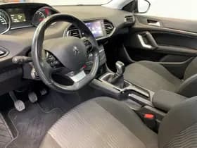 Peugeot 308 SW 1.2 PureTech 110PK Blue Lease Executive thumbnail 37