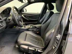 BMW 3 Serie Touring 318i M Sport Black Edition thumbnail 2