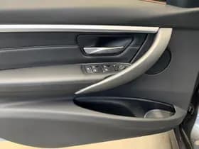 BMW 3 Serie Touring 318i M Sport Black Edition thumbnail 41