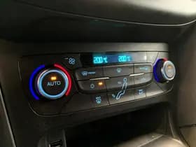 Ford FOCUS Wagon 1.0 ST-Line thumbnail 30