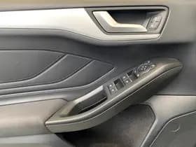 Ford Focus 1.0 EcoBoost Trend Edition Business thumbnail 34