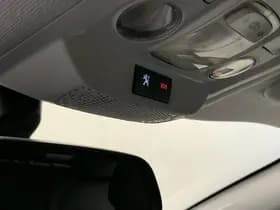 Peugeot 208 1.2 PureTech Signature thumbnail 28