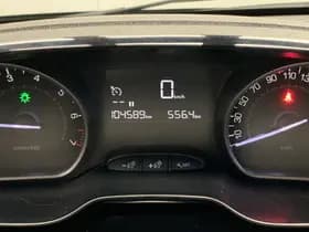 Peugeot 208 1.2 PureTech Signature thumbnail 4