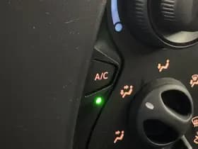 Peugeot 108 1.0 e-VTi Active thumbnail 18