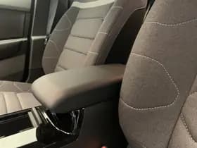 Citroën C4 1.2 130PK VTR Sport thumbnail 30