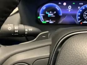 Toyota RAV4 2.5 Hybrid Style thumbnail 23