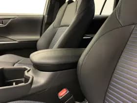 Toyota RAV4 2.5 Hybrid Style thumbnail 40