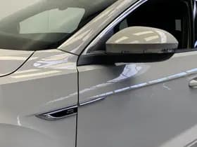 Volkswagen T-Roc 1.5 TSI R-Line 150PK thumbnail 11