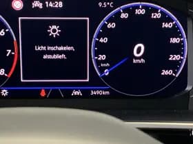 Volkswagen T-Roc 1.5 TSI R-Line 150PK thumbnail 32