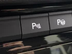 Volkswagen T-Roc 1.5 TSI R-Line 150PK thumbnail 37