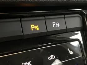 Volkswagen T-Roc 1.5 TSI 150PK R-Line Black Line thumbnail 40