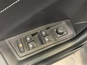 Volkswagen T-Roc 1.5 TSI 150PK R-Line Black Line thumbnail 45