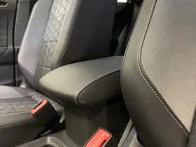 Volkswagen T-Roc 1.5 TSI 150PK R-Line Black Line thumbnail 49