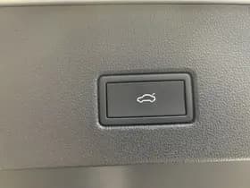 Volkswagen T-Roc 1.5 TSI 150PK R-Line Black Line thumbnail 56