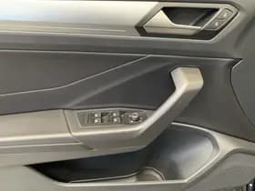 Volkswagen T-Roc Cabrio 1.0 TSI Style thumbnail 38