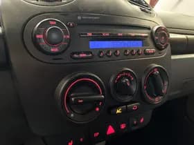 Volkswagen New Beetle Cabriolet 2.0 Highline thumbnail 16