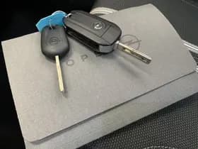 Opel Corsa 1.2 GS Sport thumbnail 6