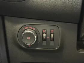 Opel ADAM 1.0 Turbo Rocks thumbnail 34