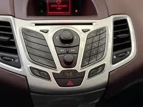Ford Fiesta 1.25 Titanium thumbnail 24