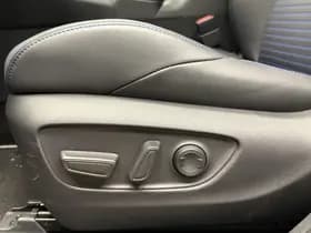 Toyota RAV4 2.5 Hybrid Style thumbnail 36