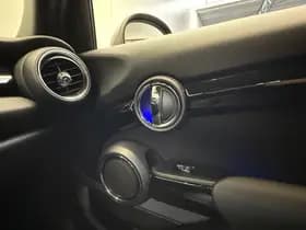 MINI Mini 1.5 Cooper Chili Serious Business thumbnail 33