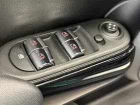 MINI Cooper 1.5 136PK Chili Automaat thumbnail 29