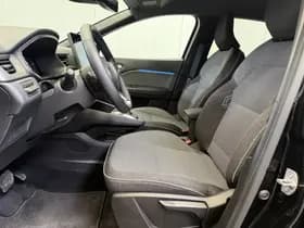 Renault Captur thumbnail 2