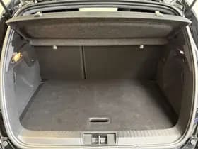 Renault Captur thumbnail 32