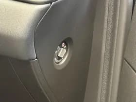 Renault Captur thumbnail 10