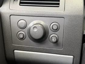 Opel Zafira thumbnail 17