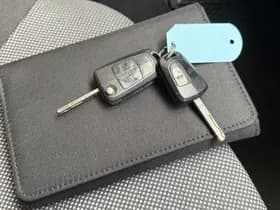 Opel Zafira thumbnail 5