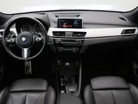 BMW X1 xDrive20i High Executive thumbnail 4