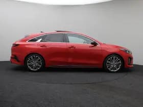 Kia ProCeed 1.6 T-GDI GT thumbnail 11