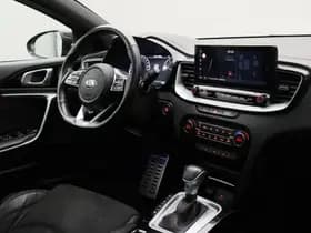 Kia ProCeed 1.6 T-GDI GT thumbnail 25