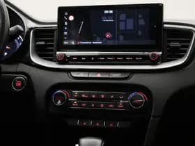 Kia ProCeed 1.6 T-GDI GT thumbnail 26