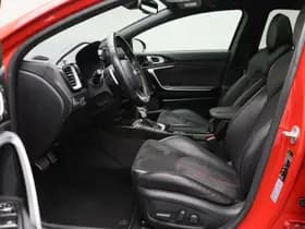 Kia ProCeed 1.6 T-GDI GT thumbnail 8