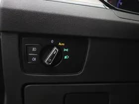 Volkswagen Passat 2.0 TSI R-Line Business + thumbnail 31