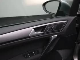 Volkswagen Golf Sportsvan 1.2 TSI Business Edition thumbnail 24