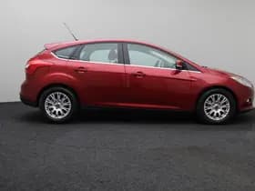 Ford Focus 1.0 EcoBoost Lease Titanium thumbnail 13