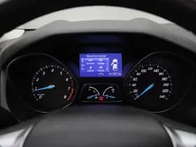 Ford Focus 1.0 EcoBoost Lease Titanium thumbnail 25