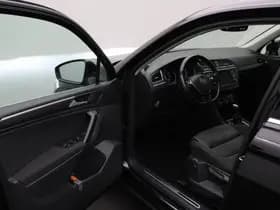 Volkswagen Tiguan 1.4 TSI ACT Connected Series thumbnail 2