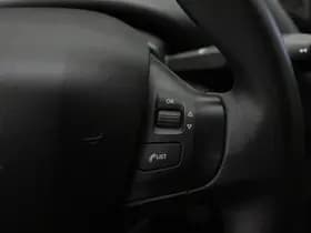 Peugeot 208 1.2 PureTech Blue Lion thumbnail 19