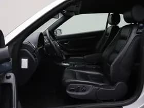 Audi A4 Cabriolet 2.4 V6 Exclusive thumbnail 4