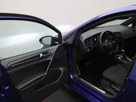 Volkswagen Golf 2.0 TSI 4Motion R thumbnail 4